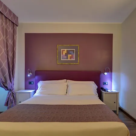 Western Genio Hotel 3*