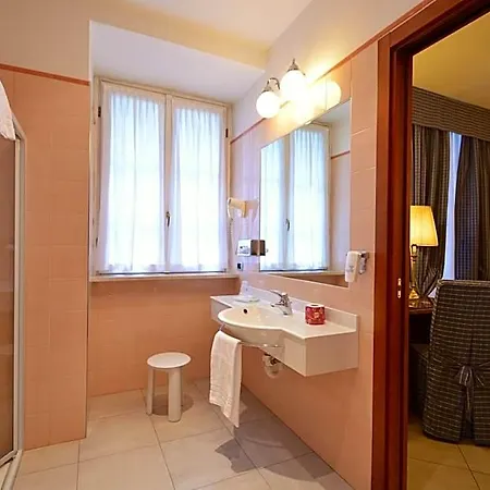 Hotel Western Genio 3*