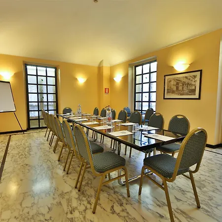 Western Genio Szálloda