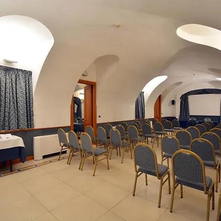 Hotel Western Genio 3*