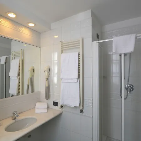 Отель Western Genio Турин