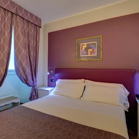 فندق بِست ويستيرن غينيو