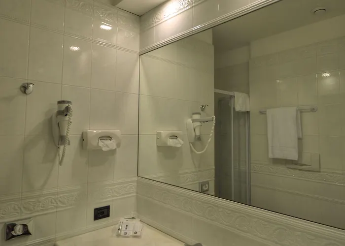 Western Genio Hotell 3*