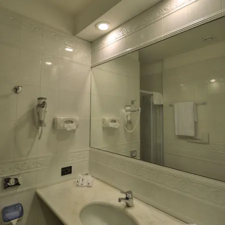 Western Genio Hotel 3*